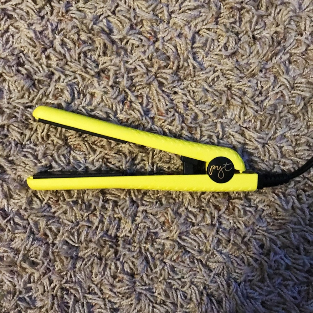 PYT mini straightener